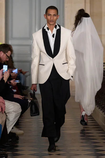 Look 65